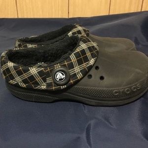 ❄️2 crocs for 15$