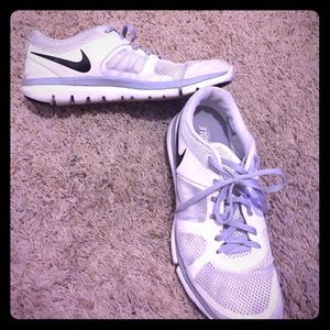 Nike tennis shoes