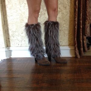 Faux fur boot toppers-super fun and cute!