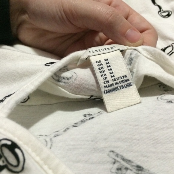 Forever 21 keyhole back dress with Key pattern - Picture 3 of 3