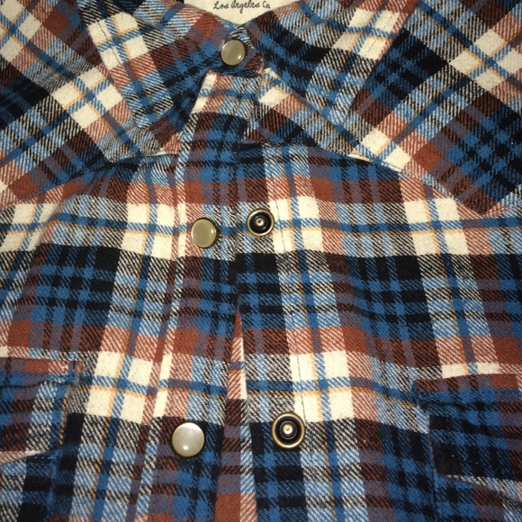 NWOT Forever21 long sleeve button up flannel shirt - Picture 2 of 3