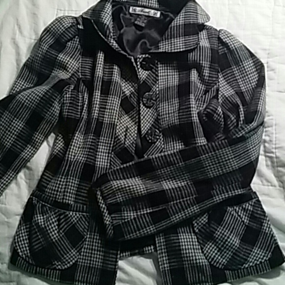 Jacket - Picture 2 of 4