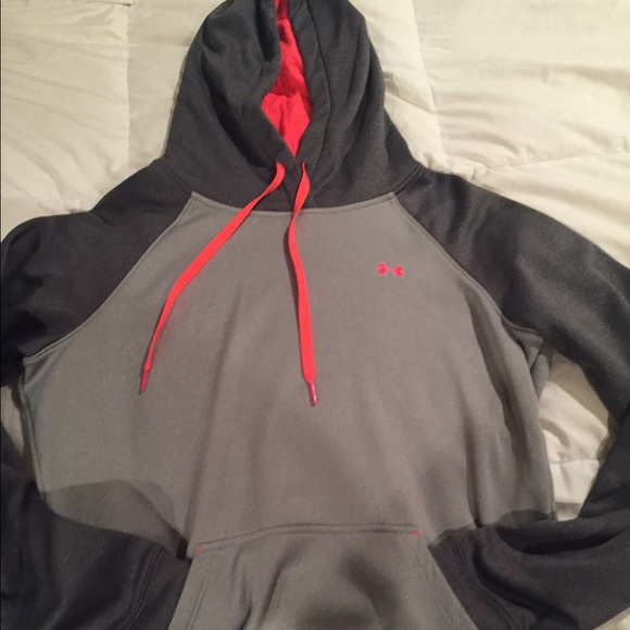 Under armour hooded sweatshirt