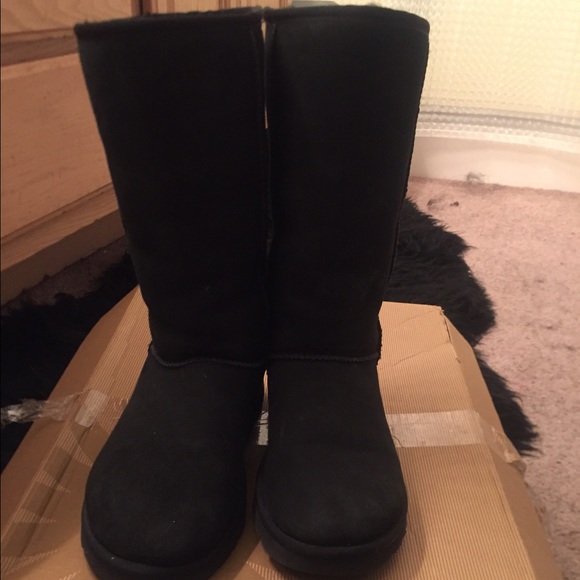 Ugg