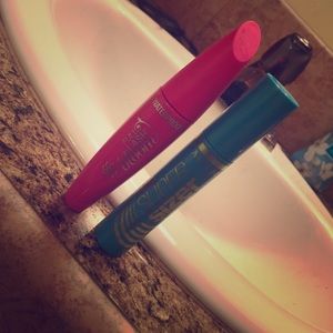 Covergirl mascaras (full lash bloom)(super sizer)