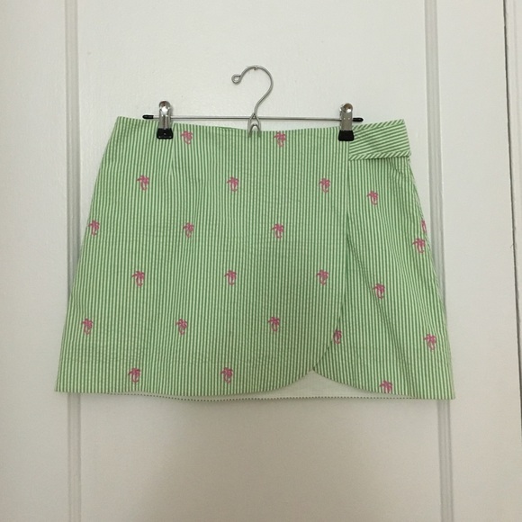Lilly Pulitzer embroidered skort - like new!