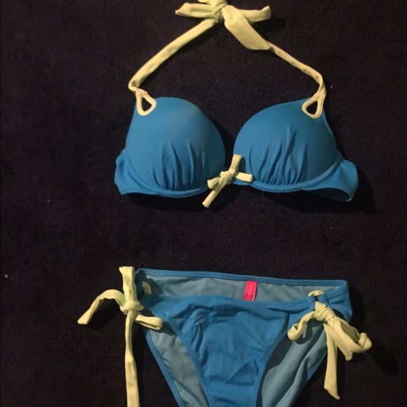Victoria's Secret Blue and Green Bikini Top - Picture 4 of 5