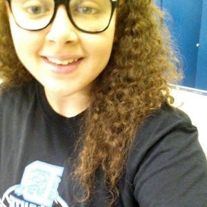 Meet your Posher, Skylee