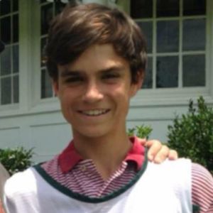 Meet your Posher, Davis