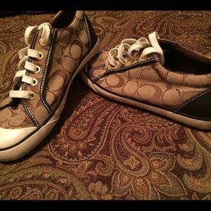 Coach casual shoes