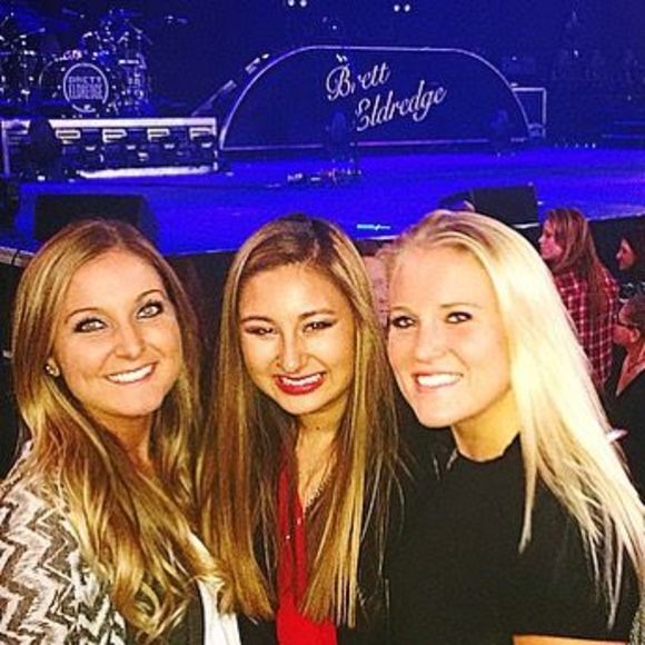 Meet your Posher, Ariane