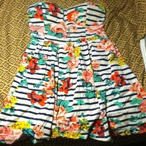 Floral dress(: 🌺🌻🌸💐