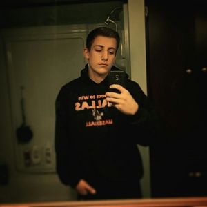 Meet your Posher, Devon