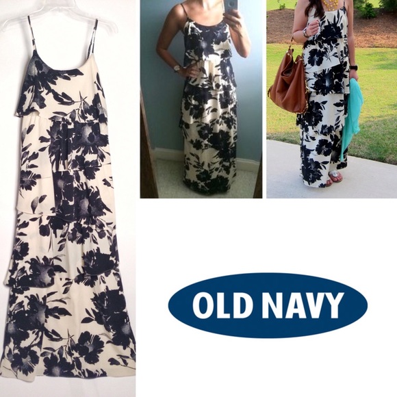 Old Navy Dresses & Skirts - Old Navy layered dress with lining