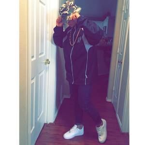 Meet your Posher, Jhony