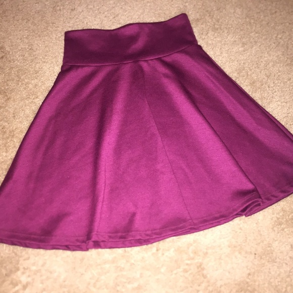 NEW Maroon Skirt - PacSun - Picture 1 of 2