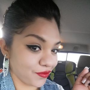 Meet your Posher, Cassandra