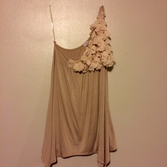 Beige one shoulder blouse - Picture 2 of 3