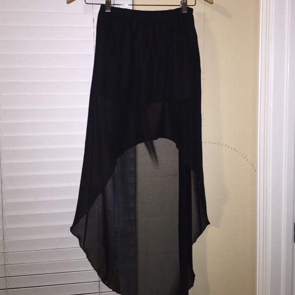 Black high low stretchy skirt