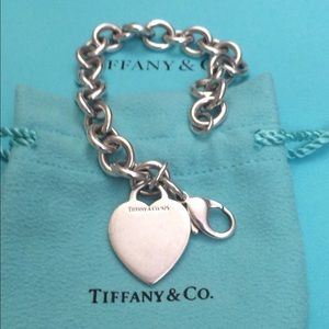 Like new Tiffany heart charm bracelet