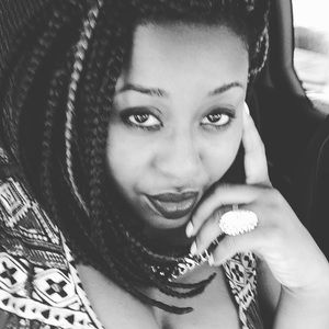 Meet your Posher, Dameya