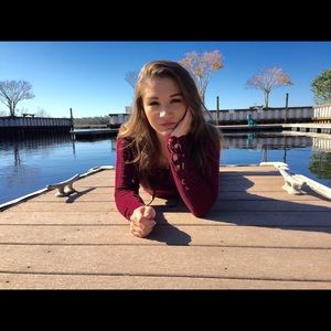 Meet your Posher, Danielle