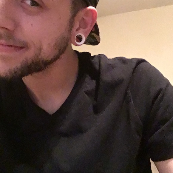 Meet your Posher, Ryan - Picture 1 of 1