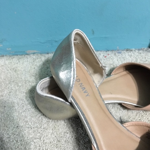 Sold! 👠 OLD NAVY Flats - Picture 2 of 4