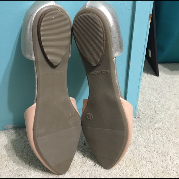 Sold! 👠 OLD NAVY Flats - Picture 3 of 4