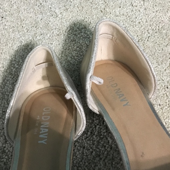 Sold! 👠 OLD NAVY Flats - Picture 4 of 4