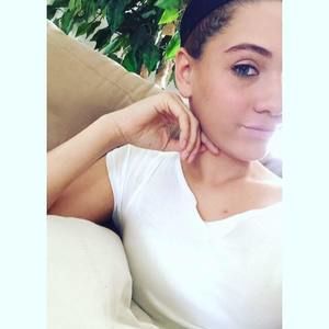 Meet your Posher, Iesha