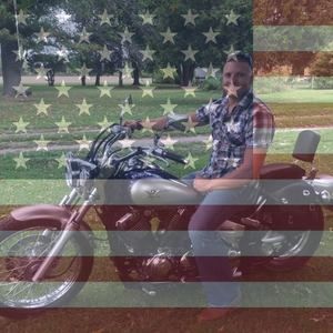 Meet your Posher, Derek