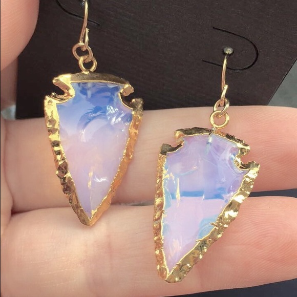 Arrowhead Opalite earrings 24k gold electroplated - Picture 2 of 4