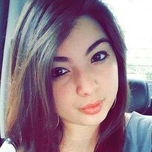 Meet your Posher, Alexandra