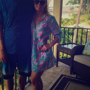 Lilly Pulitzer tunic in LOBSTAH ROLL