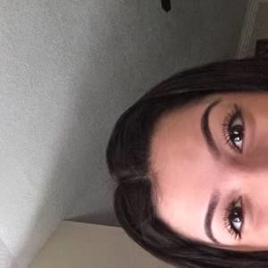 Meet your Posher, Noemy