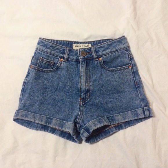 Bullhead Mom Shorts