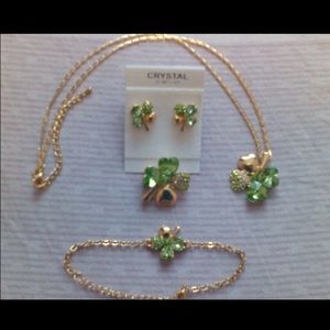 Green shamrock crystal clover necklace set
