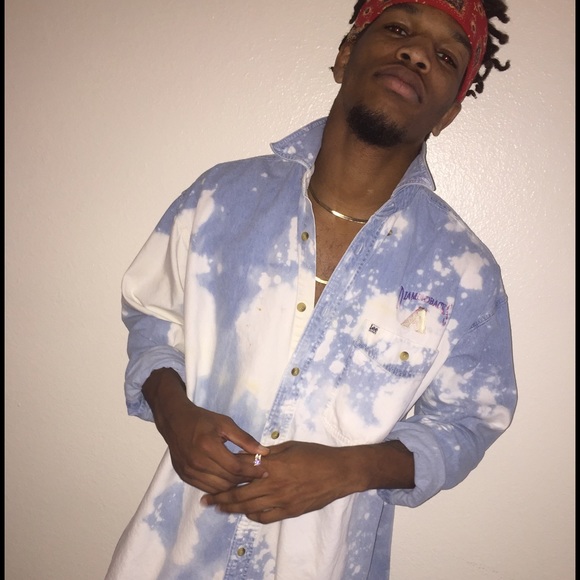 🌹About Your Posher🌹 follow me in IG! @young_fran - Picture 5 of 8