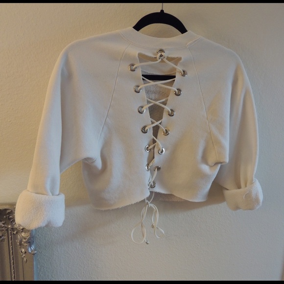 🌹About Your Posher🌹 follow me in IG! @young_fran - Picture 7 of 8