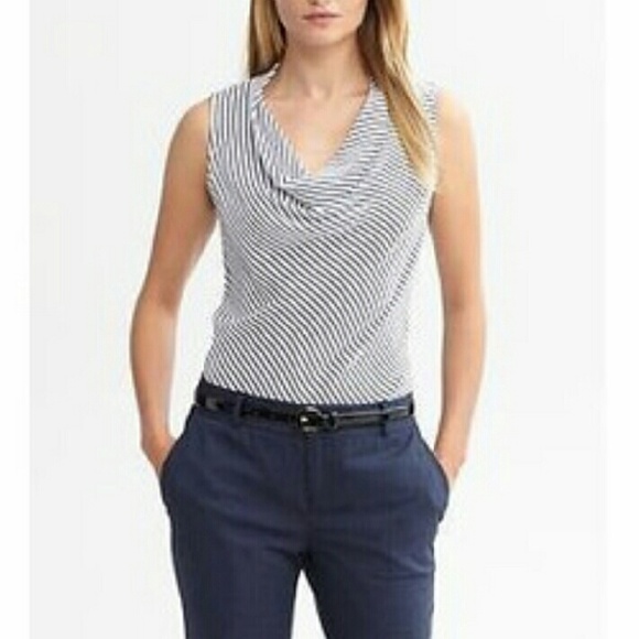 ❌❌SOLD❌❌Bundled for @kmadson2012 Cowl neck - Picture 4 of 4