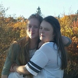 Meet your Posher, Alia