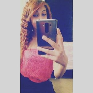 Meet your Posher, Desiree