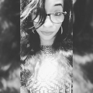 Meet your Posher, Monica