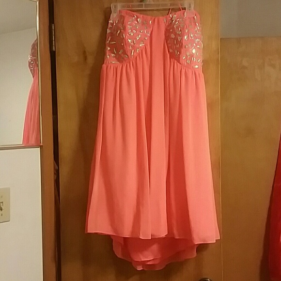 Prom dress - Picture 3 of 4