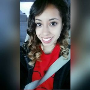 Meet your Posher, Karina