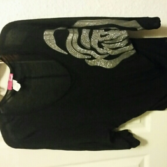 Top - Picture 1 of 1