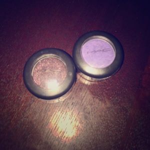 2 MAC EYESHADOWS