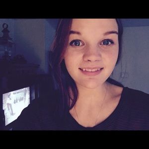 Meet your Posher, Olivia