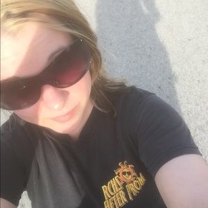 Meet your Posher, Amber